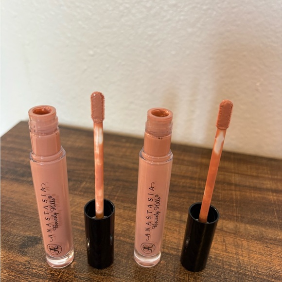 Anastasia Beverly Hills Lipgloss Bundle (2) Butterscotch and Undressed - Picture 3 of 3
